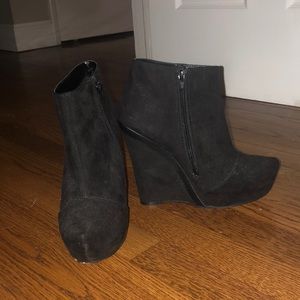 Aldo black booties size 8
